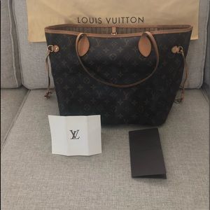 louis Vuitton Neverfull with Monogram on inside.